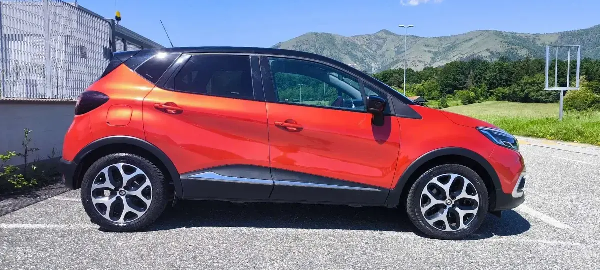 Usata Renault Captur 131 CV (96 kW) 2019 Rosso SUV