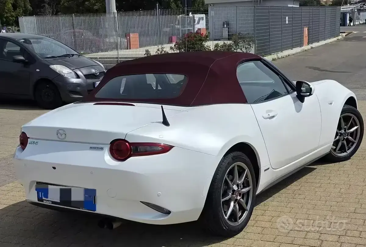 Usata Mazda MX5 132 CV (97 kW) 2021 Cabrio