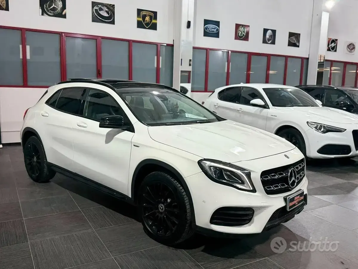 Usado Mercedes GLA200 Premium 136 CV (100 kW) 2018 Blanco SUV