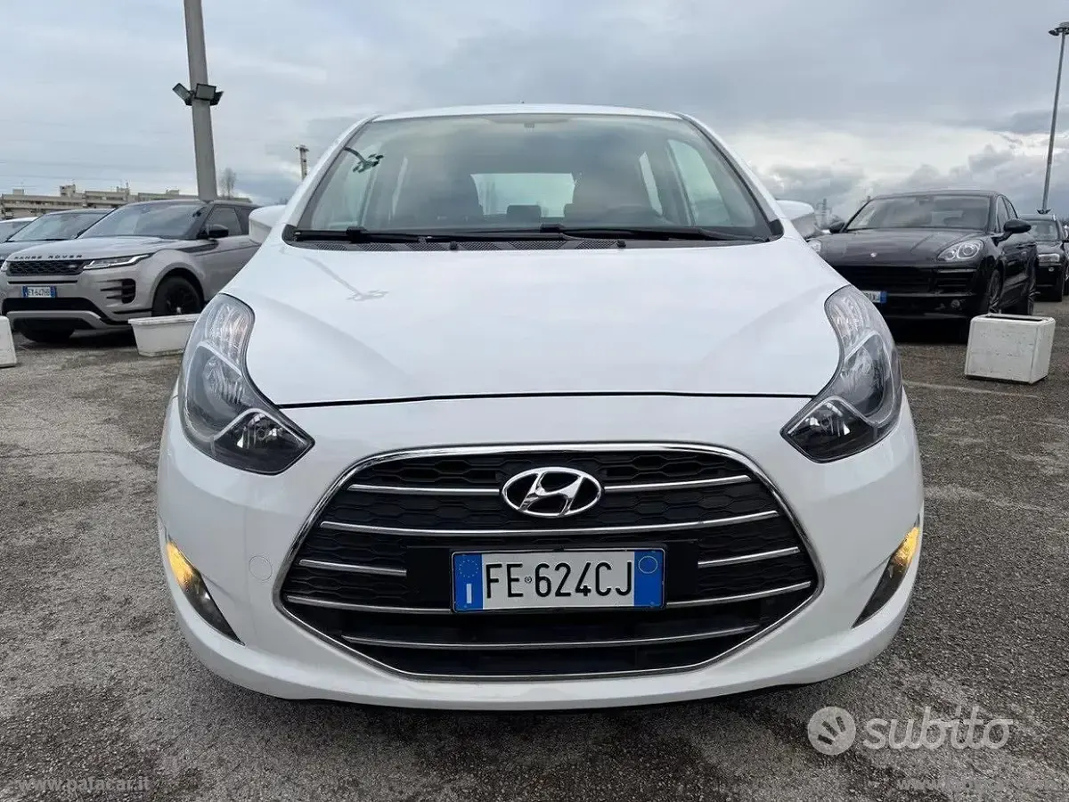 Usata Hyundai ix20 Classic 90 CV (66 kW) 2016 Bianco Utilitaria