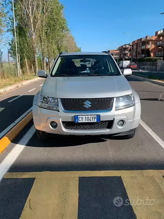 Usata Suzuki Grand Vitara 129 CV (94 kW) 2005 Grigio Station wagon