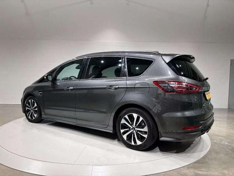 Usata Ford S-MAX ST-Line 190 CV (139 kW) 2023 Grigio Monovolume