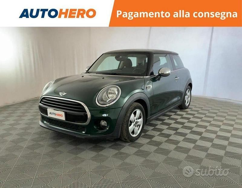 Usata Mini Cooper D 116 CV (85 kW) 2017 Verde Utilitaria
