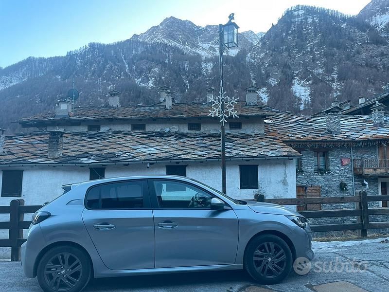 Usata Peugeot 208 2020 Grigio Utilitaria