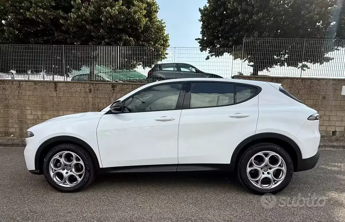 Usata Alfa Romeo Tonale 131 CV (96 kW) 2023 Bianco SUV