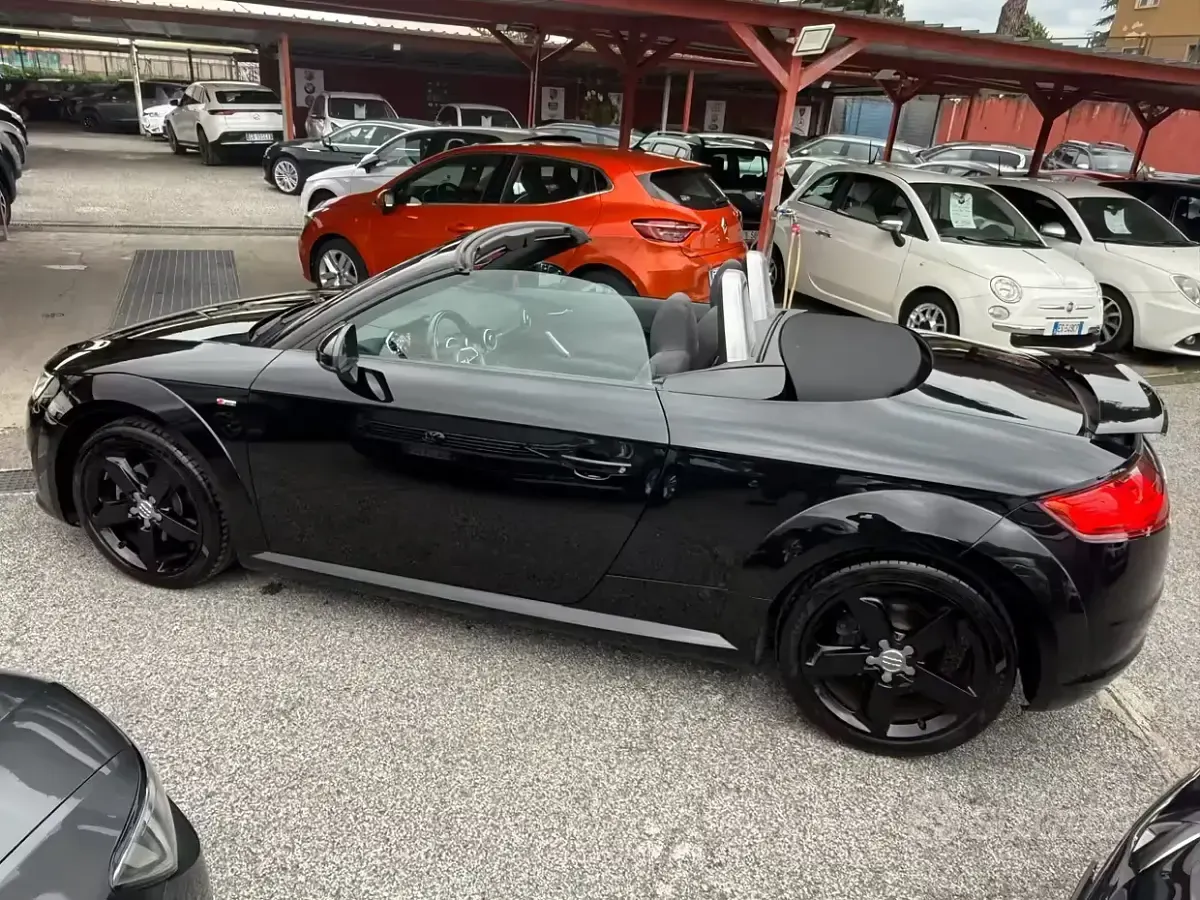 Usata Audi TT Roadster S-Line 184 CV (135 kW) 2017 Nero Cabrio