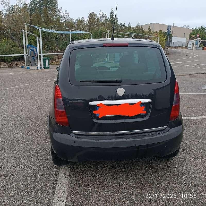 Usata Lancia Musa 101 CV (74 kW) 2004 Monovolume