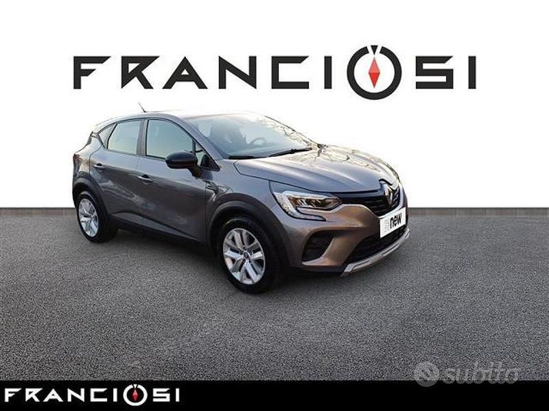 Usata Renault Captur Zen 145 CV (106 kW) 2022 Grigio SUV