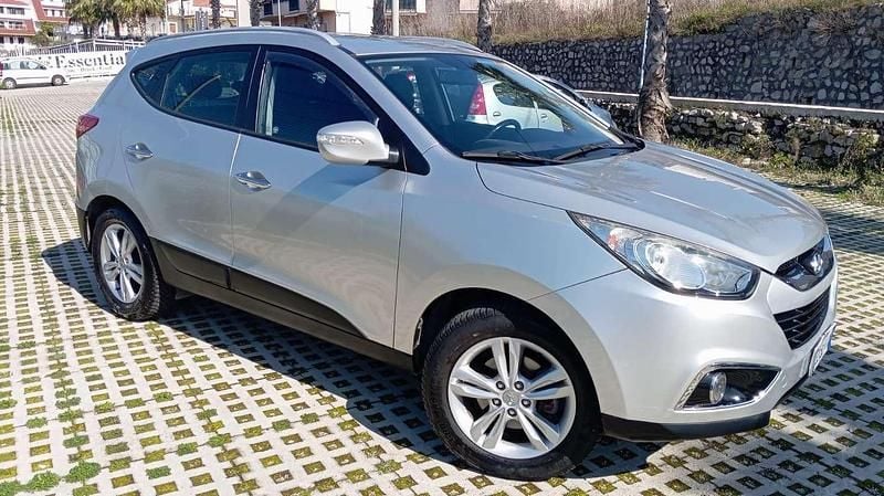 Usata Hyundai ix35 Comfort 184 CV (135 kW) 2012 Grigio SUV