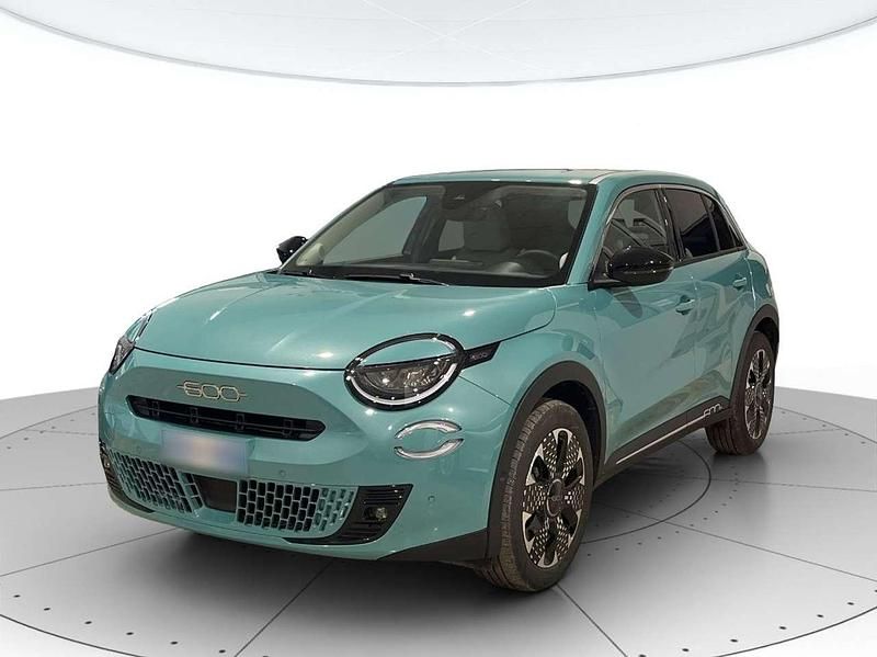 Azzurro Usata 2025 Fiat 600 La Prima SUV | 24.900 € (Molto cara) - Immagine 1/4
