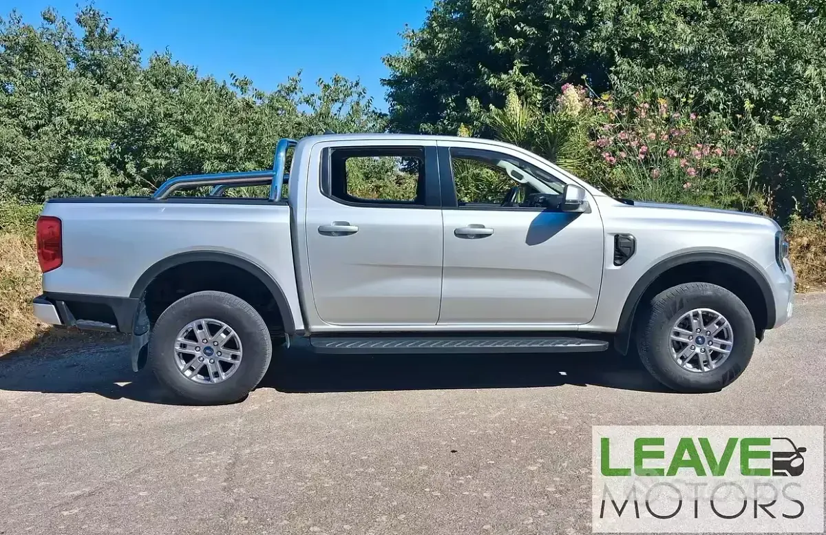 Usata Ford Ranger 170 CV (125 kW) 2024 Grigio Pick-up