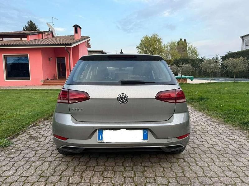 Usata VW Golf VII Business 116 CV (85 kW) 2019 Argento Berlina