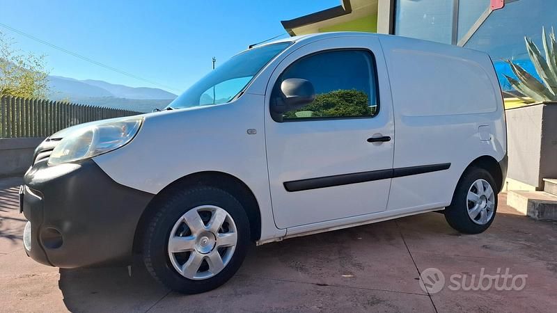 Usata Renault Kangoo 90 CV (66 kW) 2015 Bianco Monovolume