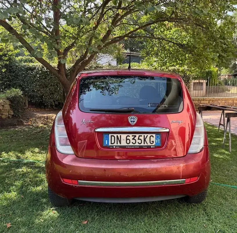 Usata Lancia Ypsilon 75 CV (55 kW) 2008 Rosso Utilitaria