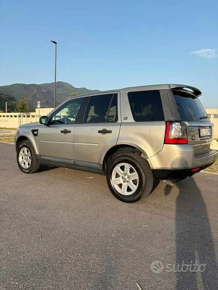 Usata Land Rover Freelander 2 150 CV (110 kW) 2012 Marrone SUV
