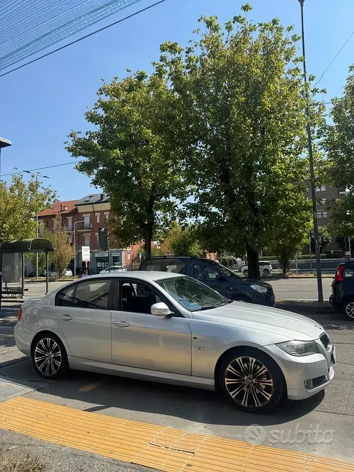 Usata BMW 320 M Sport 177 CV (130 kW) 2009 Grigio Berlina