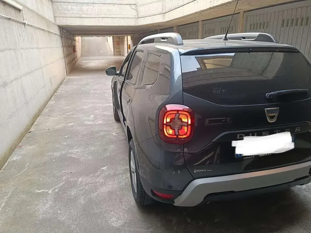 Usata Dacia Duster Comfort 116 CV (85 kW) 2019 Grigio SUV