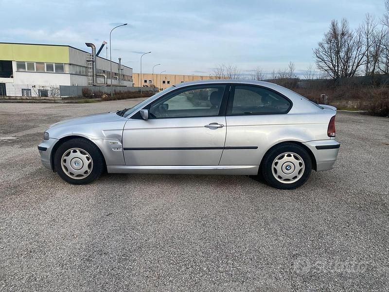Usata BMW 316 116 CV (85 kW) 2003 Grigio Berlina