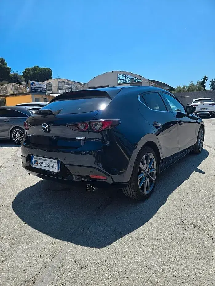 Usata Mazda 3 Exceed 122 CV (89 kW) 2020 Bluazzurro Berlina