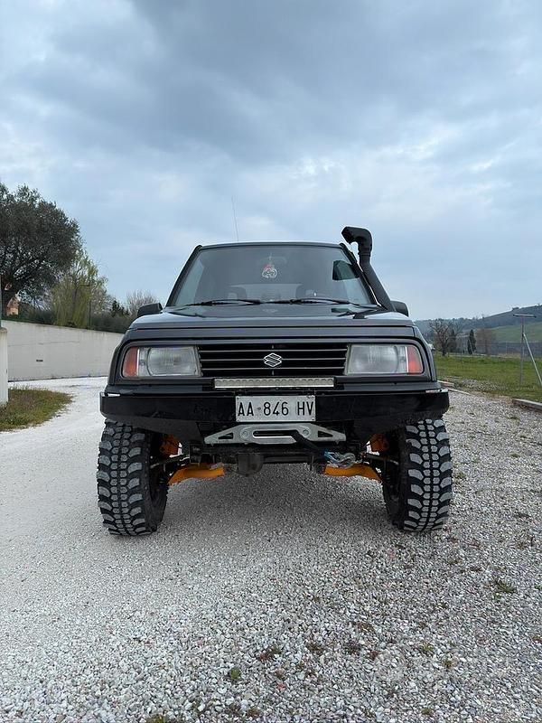 Usata Suzuki Vitara 82 CV (60 kW) 1992 SUV