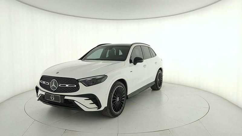 Bianco polare Usata 2023 Mercedes GLC220 AMG Line Premium Plus SUV | 59.900 € (Molto cara) - Immagine 1/4