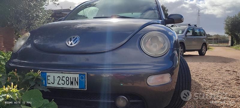 Usata VW New Beetle 101 CV (74 kW) 2005 Grigio Utilitaria