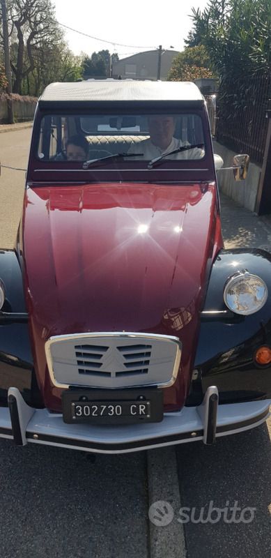 Usata 1981 Citroën 2CV Charleston Tre volumi | 10.000 € - Immagine 1/4