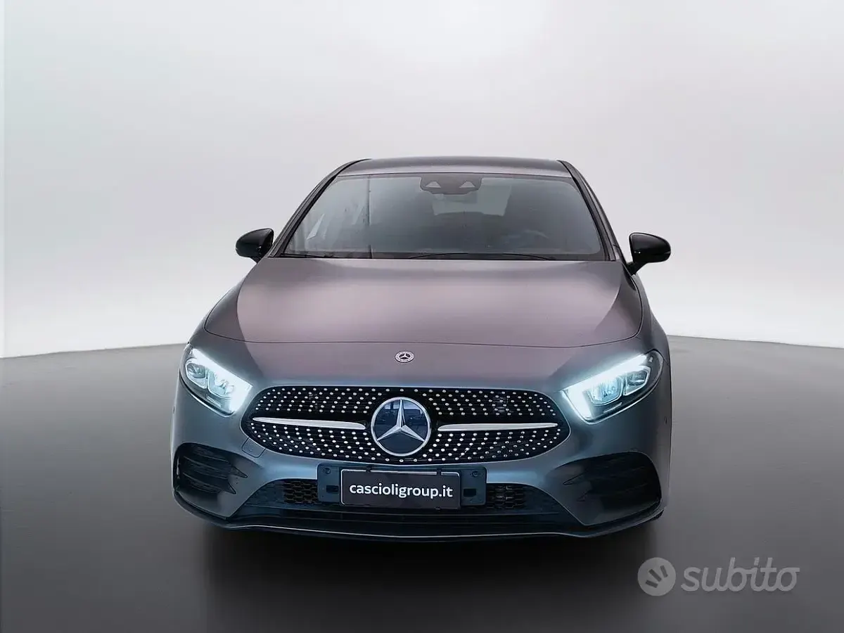Usata Mercedes A200 Premium 150 CV (110 kW) 2021 Grigio Berlina