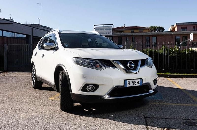 Usata Nissan X-Trail Tekna 131 CV (96 kW) 2017 Beige SUV