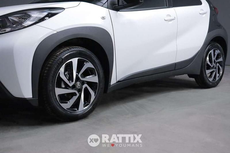Nuova Toyota Aygo X Trend 72 CV (52 kW) 2025 Super white SUV