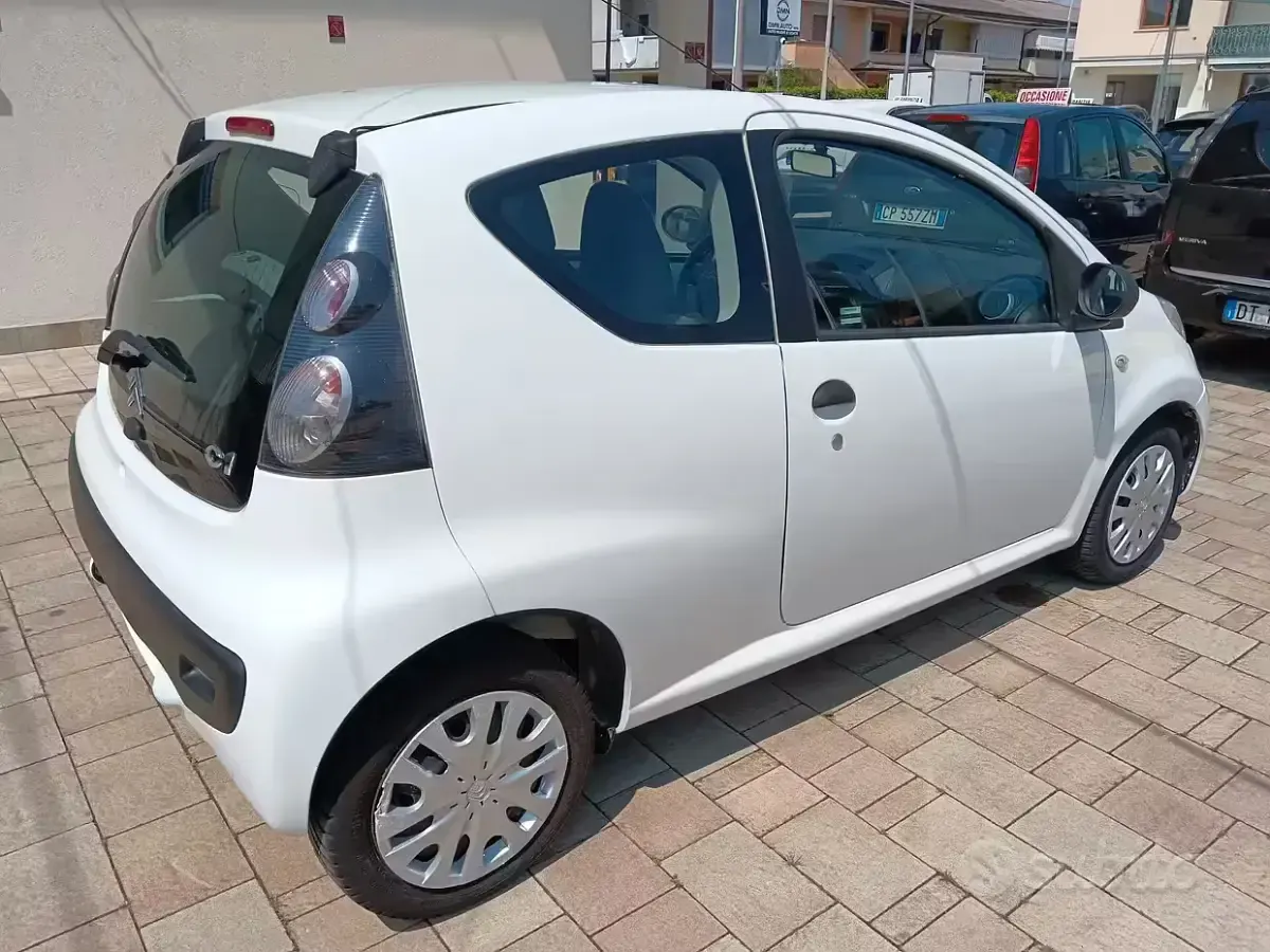Usata Citroën C1 Style 68 CV (50 kW) 2009 Bianco Utilitaria