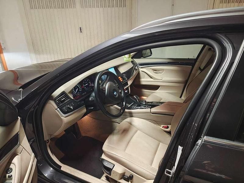 Usata BMW 525 218 CV (160 kW) 2013 Marrone Station wagon