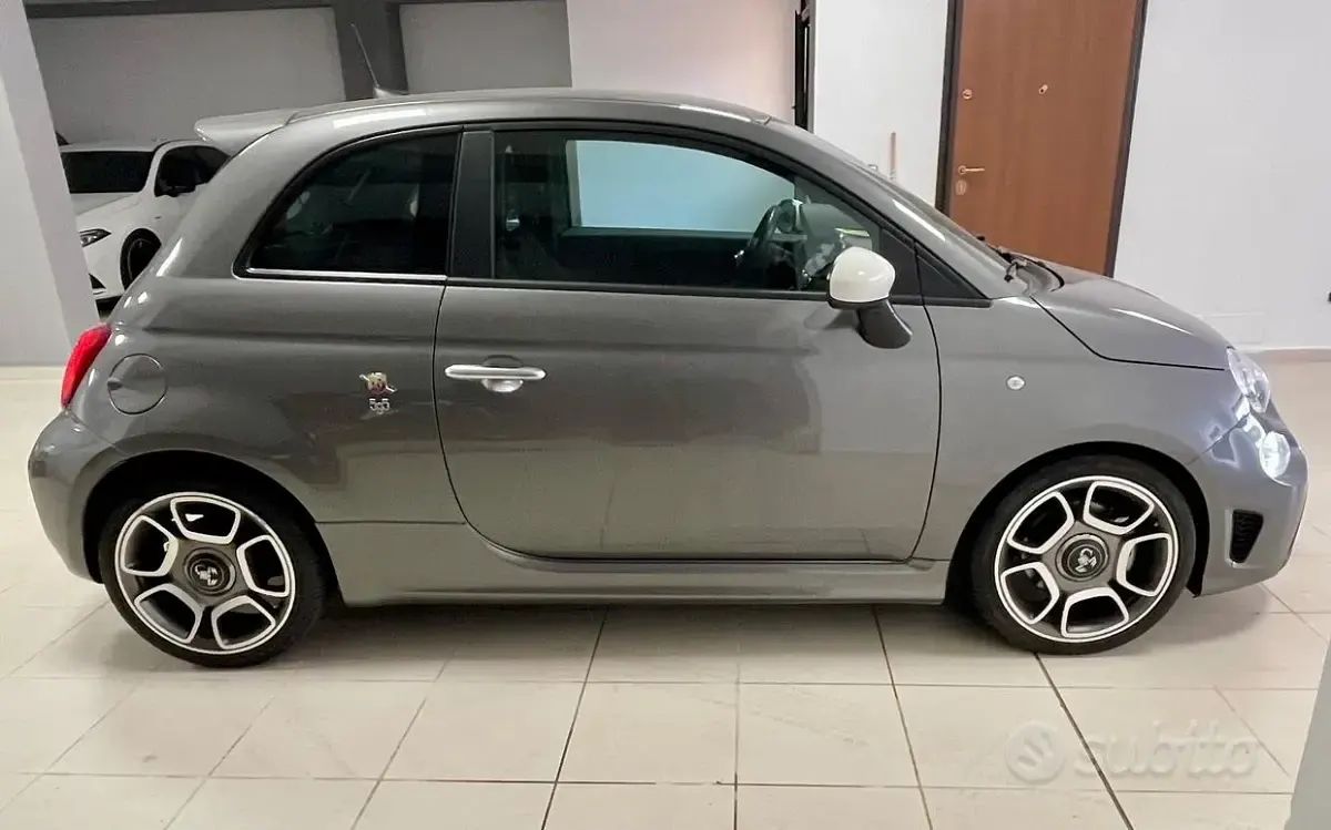 Usata Abarth 595 Turismo 165 CV (121 kW) 2022 Grigio Berlina