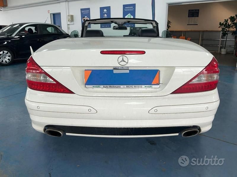 Usata Mercedes SL500 AMG 387 CV (284 kW) 2006 Bianco Cabrio