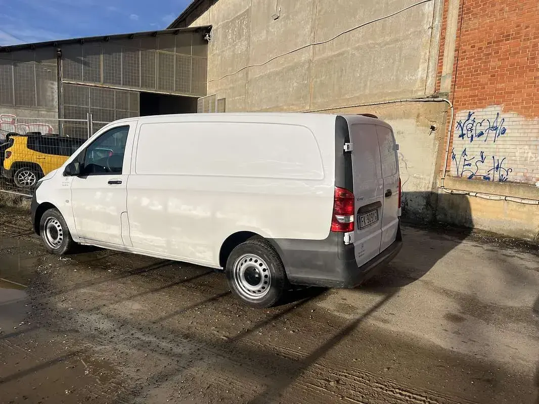 Usata Mercedes Vito 122 CV (89 kW) 2017 Furgone