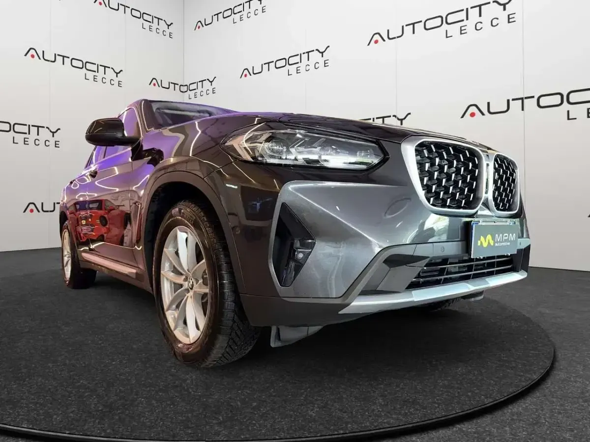 Usata BMW X4 184 CV (135 kW) 2023 Grigio SUV