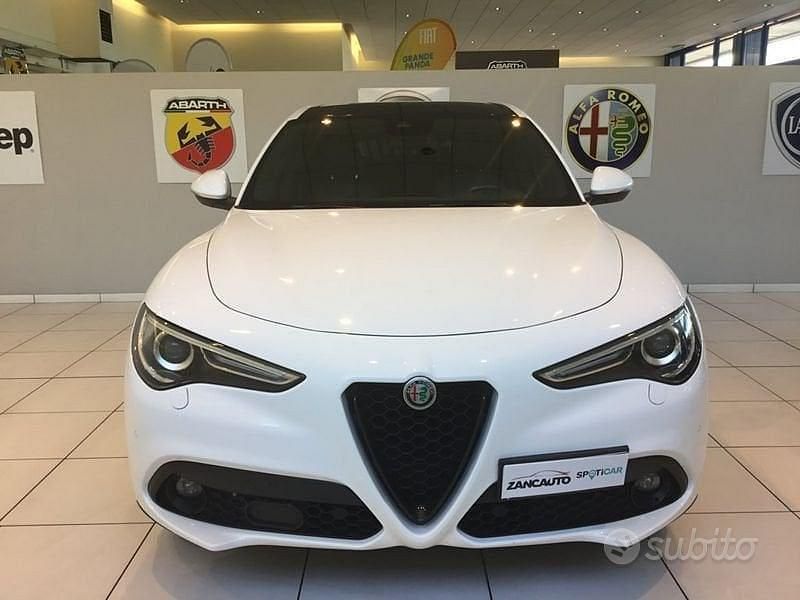 Usata Alfa Romeo Stelvio Sprint 190 CV (139 kW) 2022 Bianco SUV