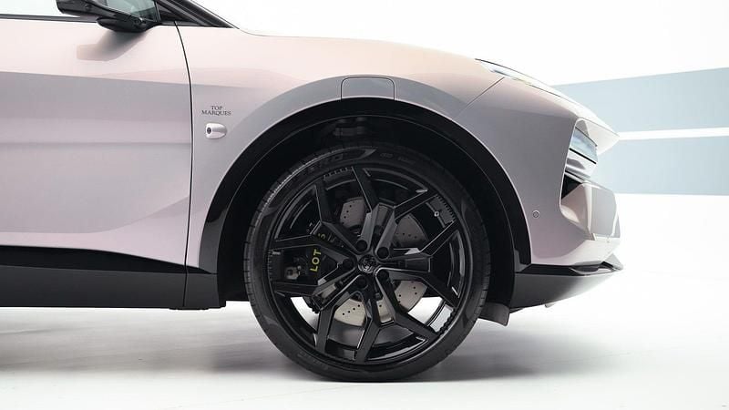 Nuova Lotus Eletre 450 kW (612 CV) 2025 Grigio perlato SUV