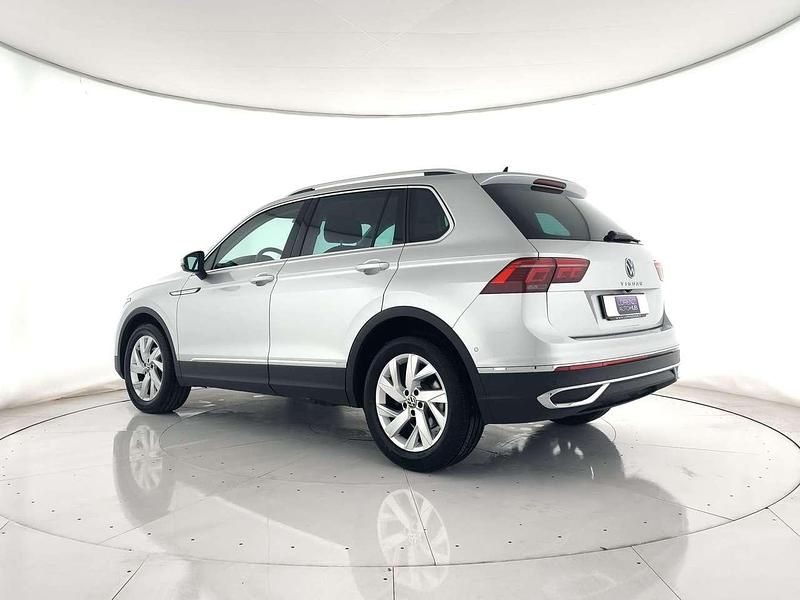 Usata VW Tiguan Elegance 150 CV (110 kW) 2021 Argento metallizzato SUV