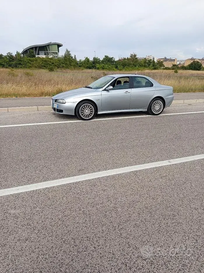 Usata Alfa Romeo 156 140 CV (102 kW) 2004 Berlina