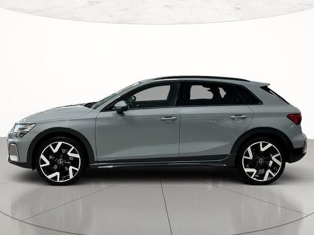 Usata Audi A3 Advanced 204 CV (150 kW) 2025 Grigio freccia perla Berlina