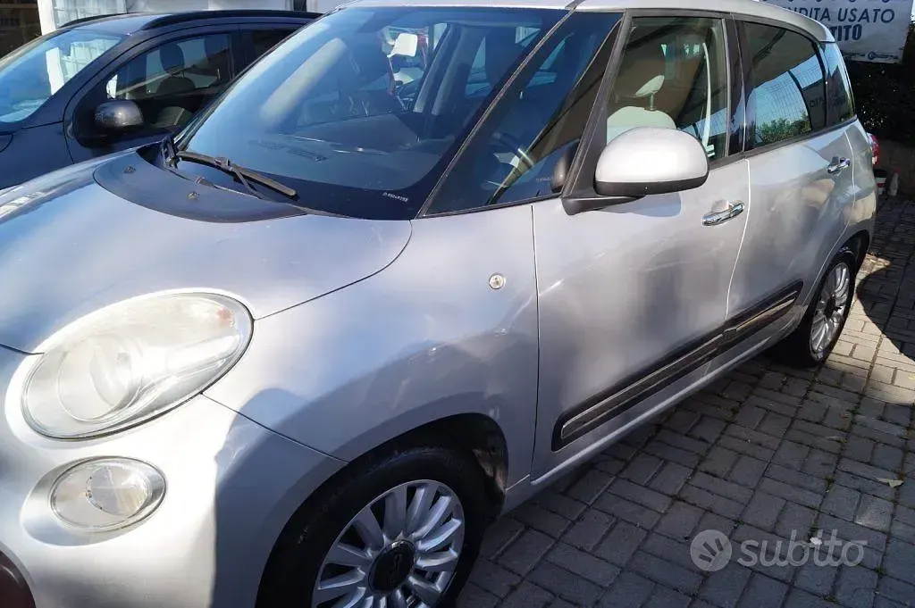 Usata Fiat 500L Lounge 105 CV (77 kW) 2013 Grigio Monovolume