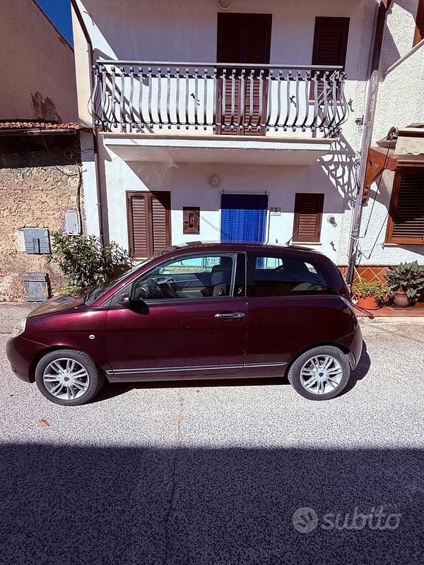 Usata 2009 Lancia Ypsilon Due volumi | 1400 € (Super prezzo) - Immagine 1/4