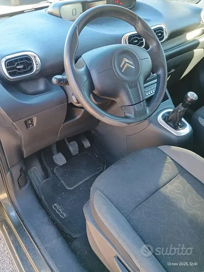 Usata Citroën C3 Picasso 92 CV (67 kW) 2012 Grigio Monovolume