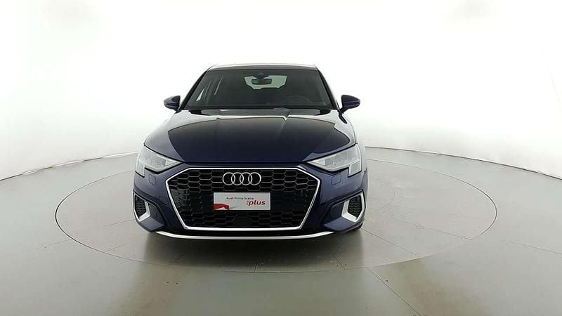 Usata Audi A3 Advanced 150 CV (110 kW) 2023 Blu navarra met Berlina