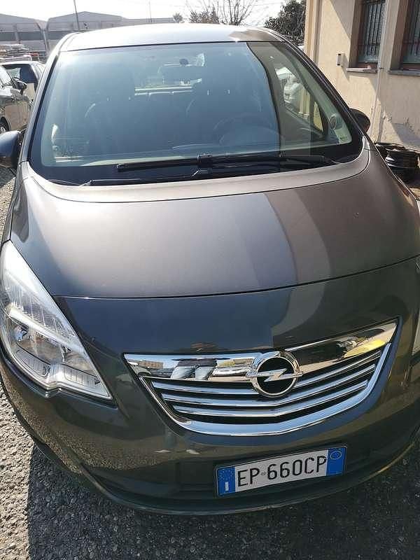 Usata Opel Meriva Cosmo 95 CV (69 kW) 2013 Monovolume