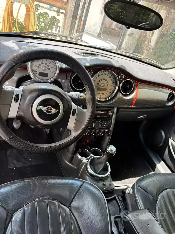 Usata Mini Cooper 88 CV (64 kW) 2006 Grigio Utilitaria