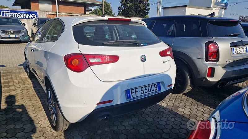 Usata Alfa Romeo Giulietta 120 CV (88 kW) 2016 Bianco Utilitaria