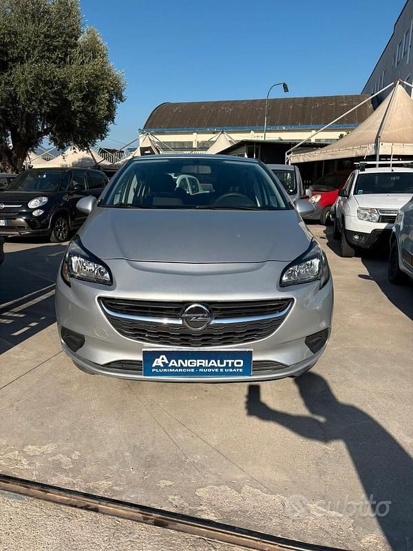 Usata Opel Corsa 90 CV (66 kW) 2017 Grigio Berlina