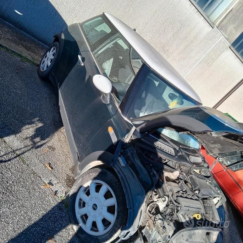 Verde Usata 2002 Mini Cooper Utilitaria | 500 € (Super prezzo) - Immagine 1/4